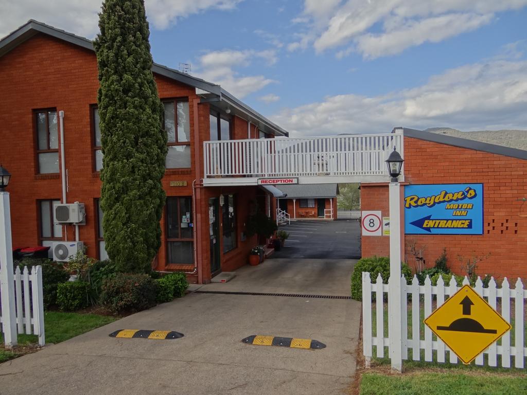 Roydons Motor Inn Tamworth Exterior photo